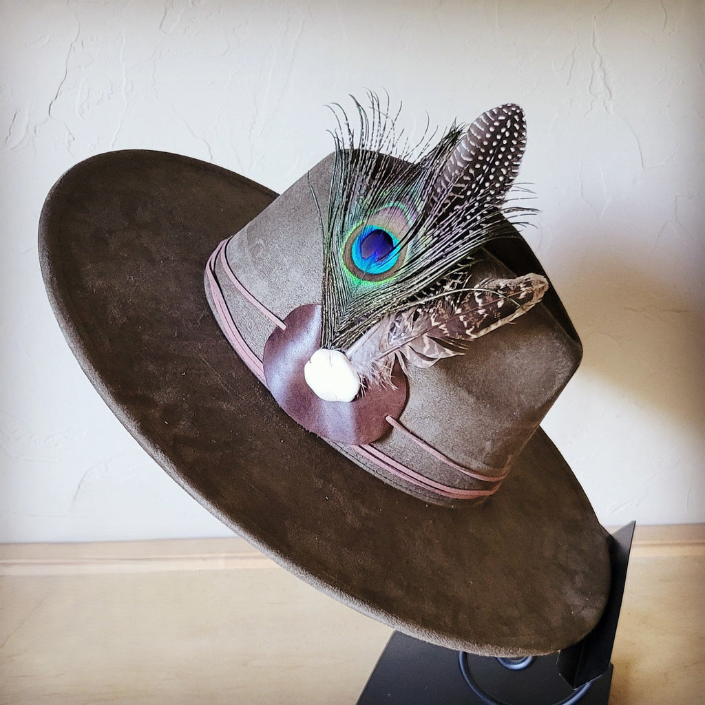 Peacock Guinea Feather & Turquoise Slab Band & Bone Hat 985w