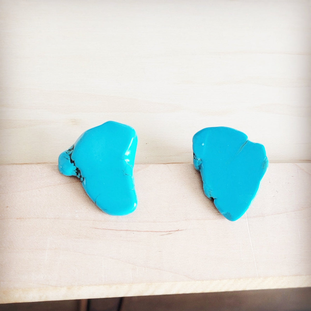 **Turquoise Slab Earring Studs-Blue 200bn