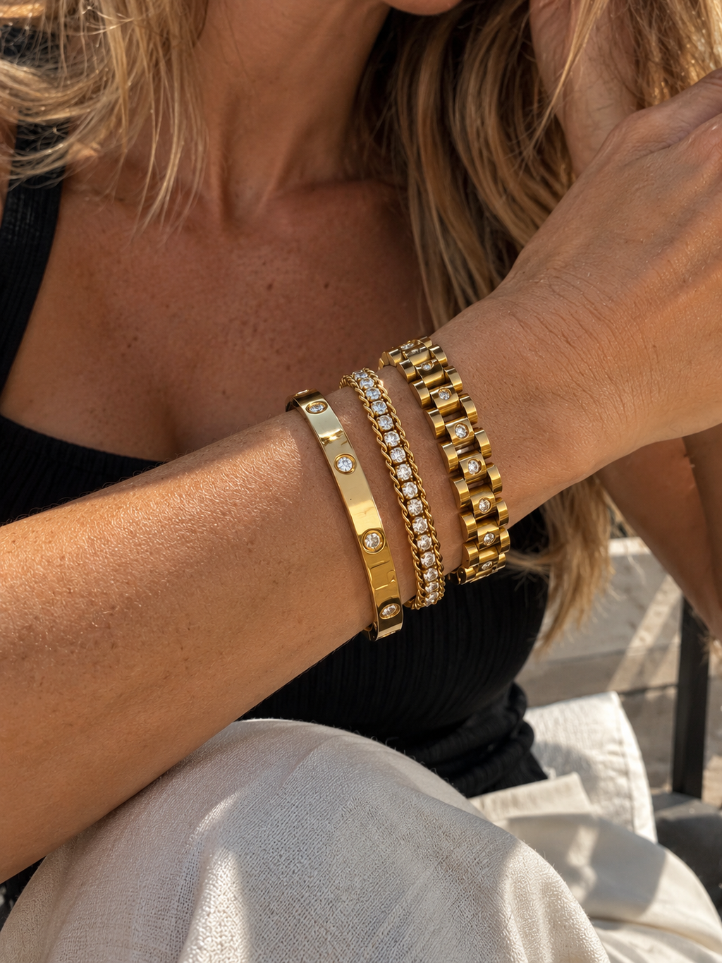 Eternal Love Gold Bracelet