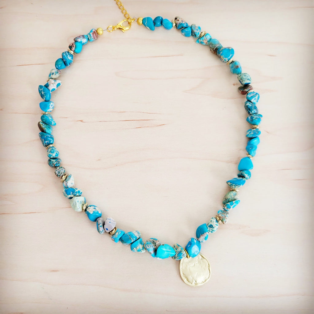 **Regalite Collar Necklace w/ Matte Gold Coin Charm 263k